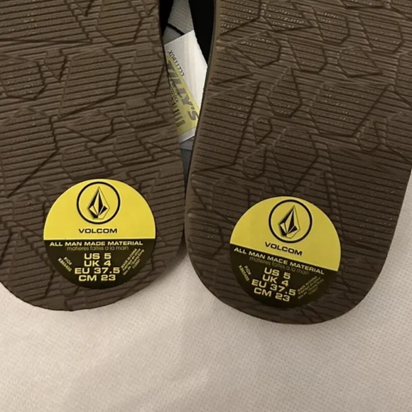 EUC Volcom Recliner Sandals - Picture 4 of 5